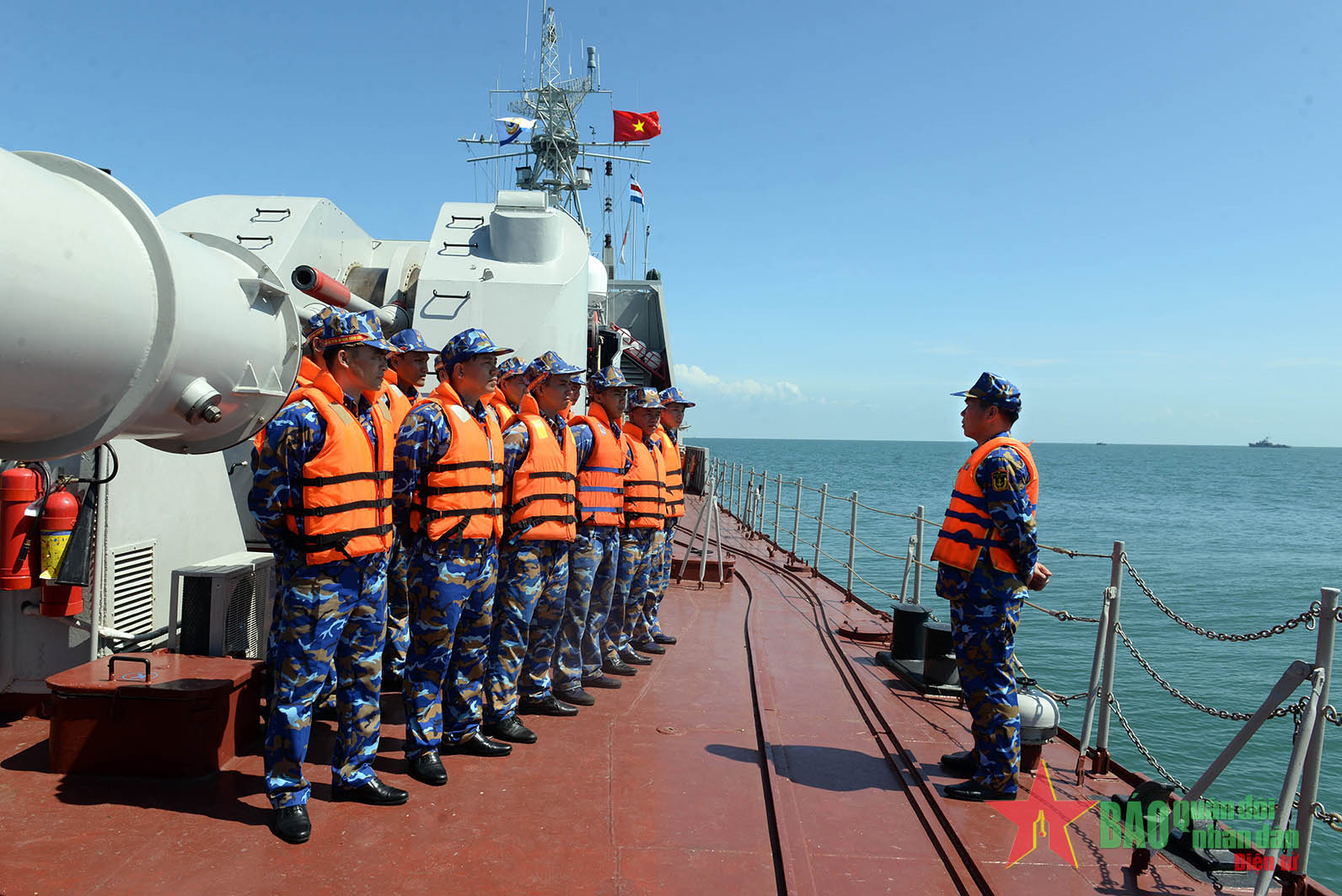 View - 	Naval Region 2 Holds Exercise